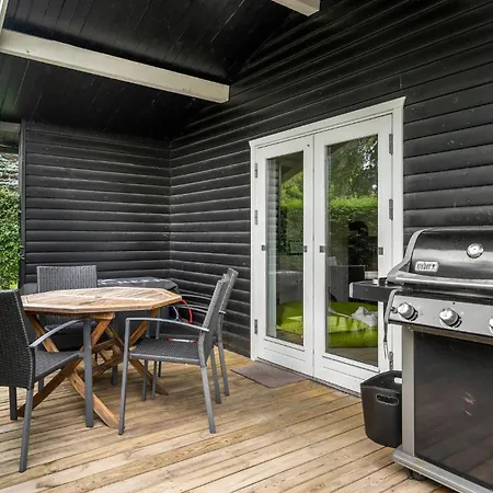 Beautiful In With Sauna Feriehus *